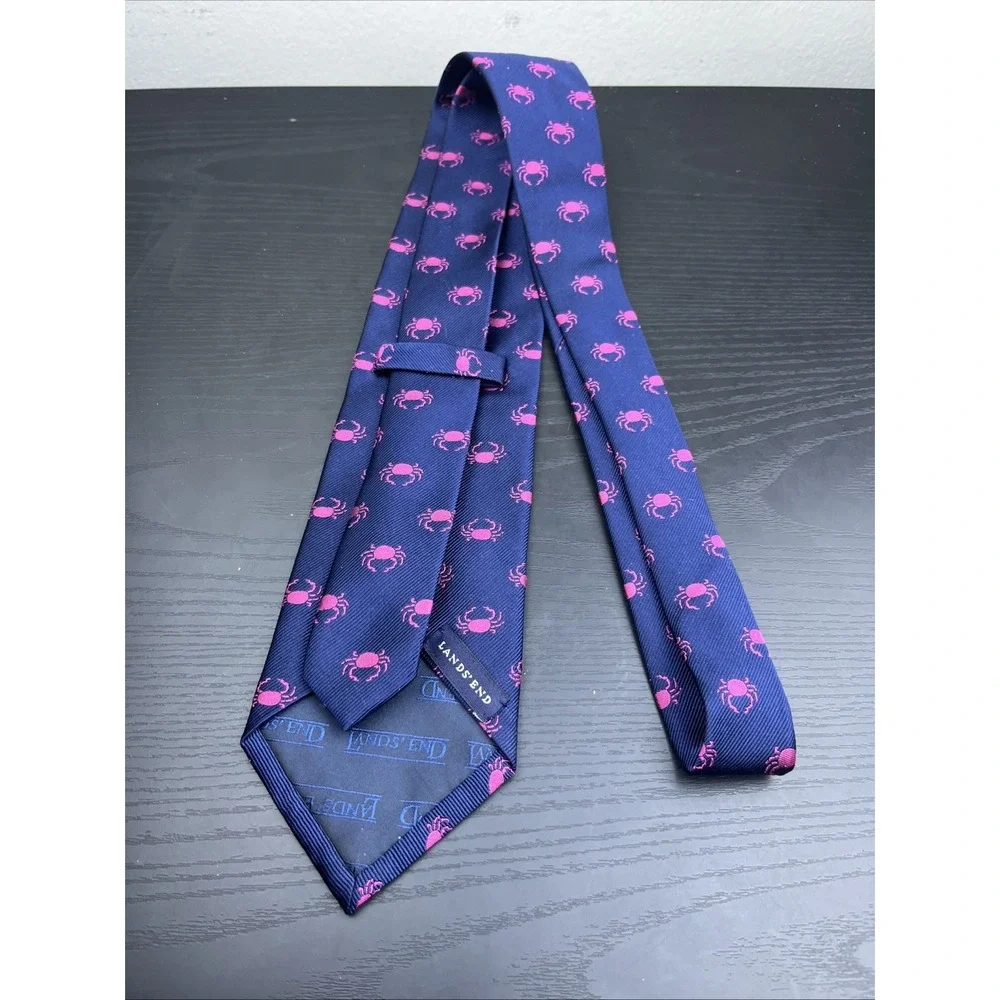 Lands' End Navy Tie Tiny Pink Crabs‎ Pattern 60